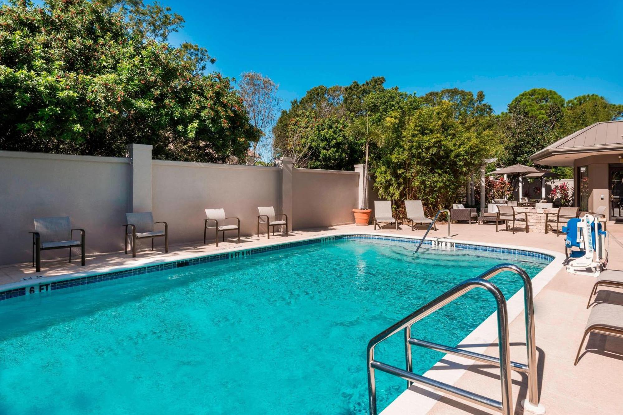 מלון Courtyard Sarasota Bradenton Airport מראה חיצוני תמונה